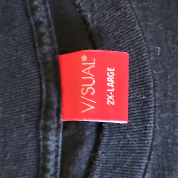 V/SUAL 2XL Tshirt - Picture 3 of 4